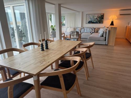 Villa with spectacular sea view in Hyppeln
