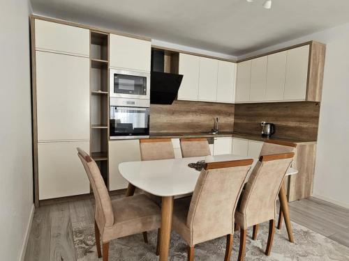 Konyha, Matin apartment in Ferizaj