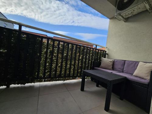 Erkély/terasz, Matin apartment in Ferizaj