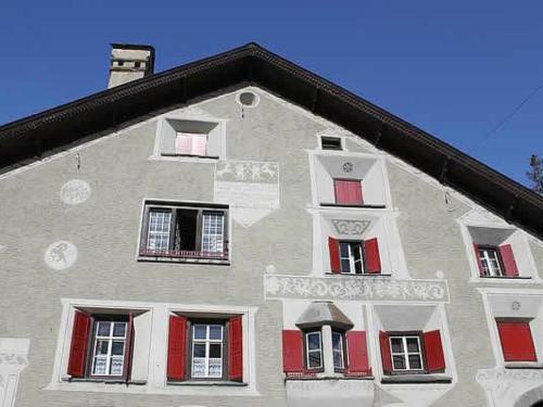 Apartment Chesa Dusch by Interhome in Samedan, Schweiz