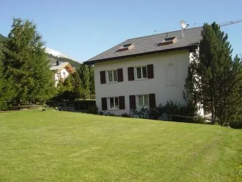 Apartment Suot Rövens by Interhome in Samedan, Schweiz