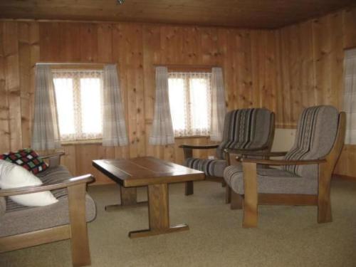Apartment 3 1-2 Zimmer-Wohnung in Salouf- oberhalb Savogni by Interhome in 薩魯