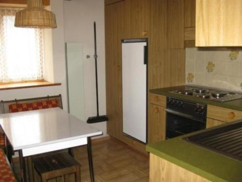 Apartment 3 1-2 Zimmer-Wohnung in Salouf- oberhalb Savogni by Interhome in 薩魯