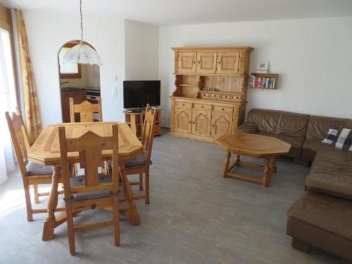 Apartment Chesa Champagna 18 by Interhome in Celerina/Schlarigna, Schweiz