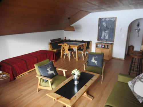 Apartment Chesa Bellavista by Interhome in 貝韋