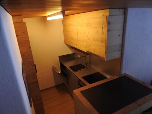Apartment Chesa Bellavista by Interhome in 貝韋