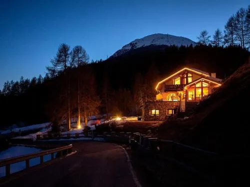 Holiday Home Chesarina Chalet by Interhome in La Punt-Chamues-ch, Schweiz