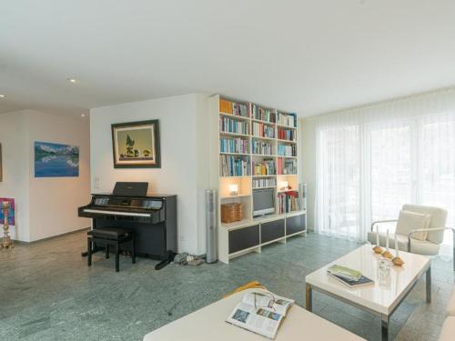 Apartment Residenz Alpenrose34 by Interhome in Sils im Engadin, Schweiz