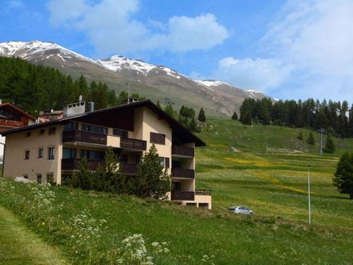 Apartment Chesa Brünella- Wohnung Belvair by Interhome in Zuoz, Schweiz
