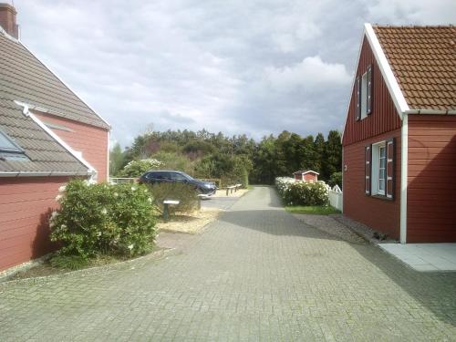 Apartment Kleine Ferienwohnung in ruhiger Lage by Interhome in Westoverledingen