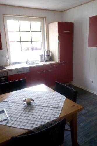 Apartment Kleine Ferienwohnung in ruhiger Lage by Interhome in Westoverledingen