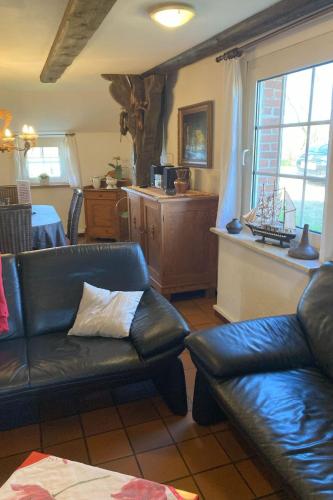 Holiday Home Reetdachkate in Stadland-Seefeld by Interhome in Stadland