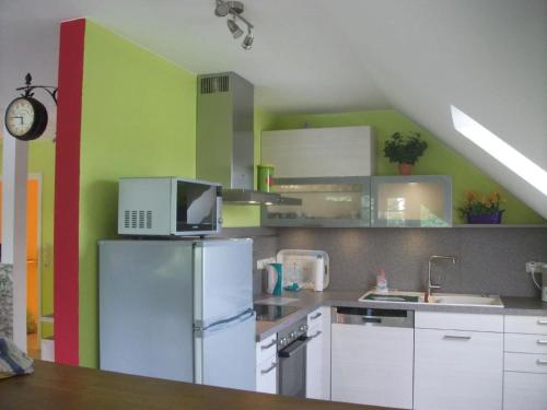 Apartment Landromantik mit traumhaftem Seeblick by Interhome in Nenndorf