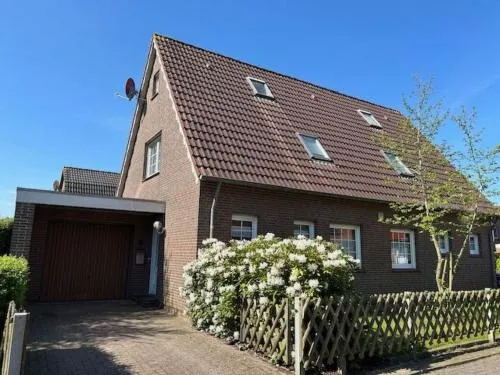 Holiday Home mit Südwestterrasse mit Stellplatz by Interhome in Dornumersiel, Deutschland
