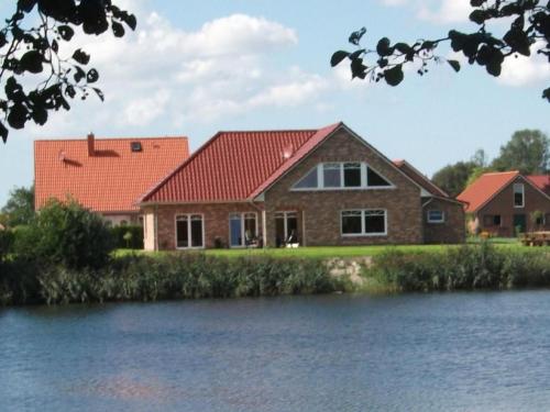 Apartment Haus am Kiessee - Mediterranes Flair mit Seeblick by Interhome in Nenndorf