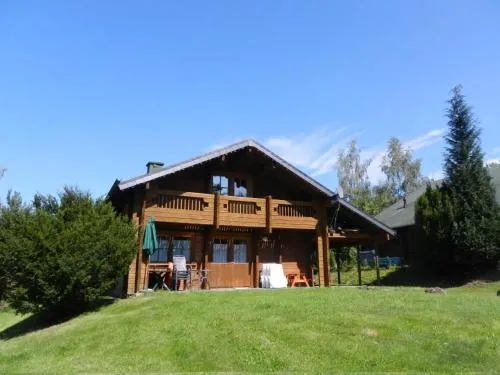 Holiday Home Chalet mit Garten- Grill und Terrasse by Interhome in Ulmen, Deutschland
