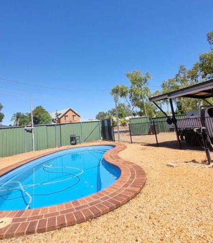 Sheik Oasis in Lightning Ridge