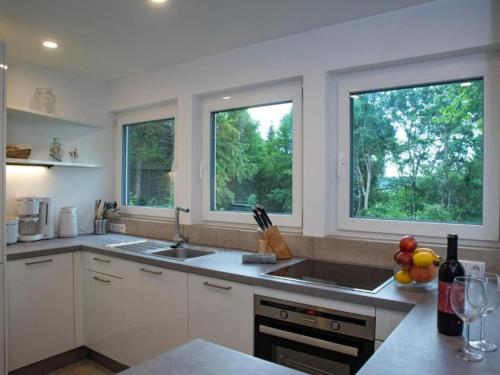 Apartment Fewo Am Sommerberg by Interhome in دوناويشينجين