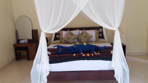 Bintang Beach Villa Bintang Beach Villa is perfectly located for both business and leisure guests in Bali. The property offers a high standard of service and amenities to suit the individual needs of all travelers. Servi