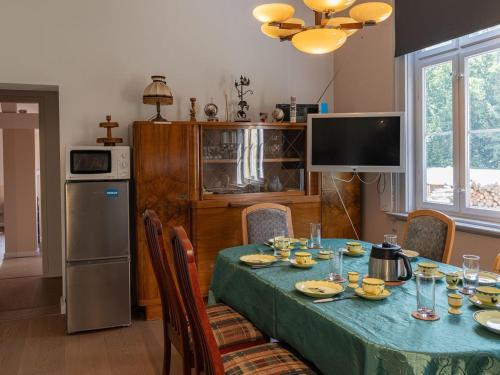 Apartment Bahnhof Paulinzella by Interhome in Bechstedt