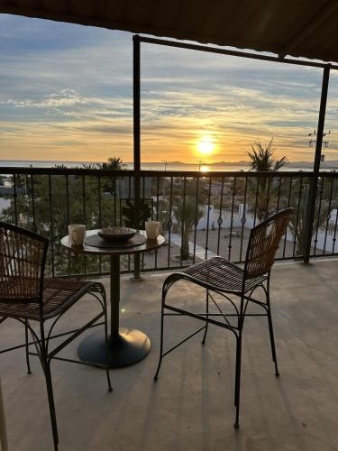 Bed and Cactus - Ocean View Villa in El Sargento