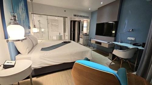 room detail thumbnail 0