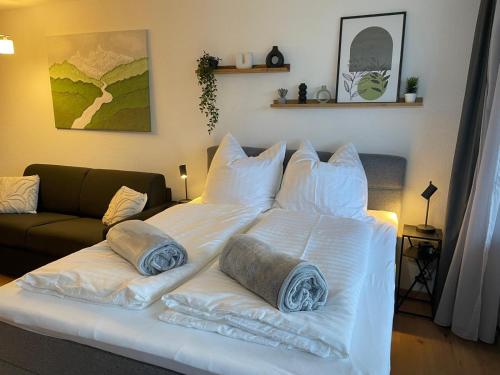 Ausblick in den Bayerischen Wald - Moderne Ferienwohnung, Санкт-Энгльмар