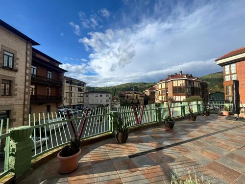 Erkély/terasz, Apartment in the heart of Cantabría (Apartment in the heart of Cantabria) in Villacarriedo