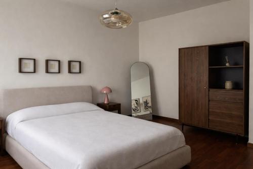 Meri's - Stile e Comfort alle porte di Milano in 梅萊尼亞諾