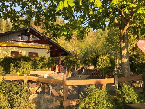 Holiday Home Idyllisches Ferienhaus mit Balkon und Garten by Interhome in 弗里倫多夫