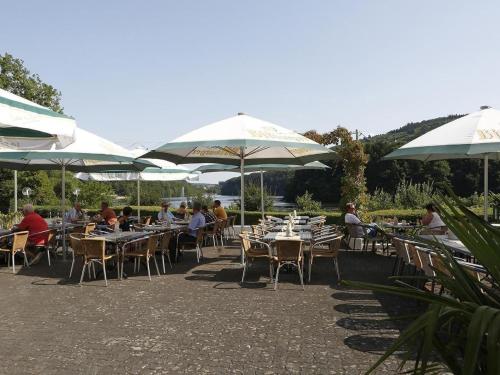 Holiday Home mit Terrasse und Garten Südeifel by Interhome (Holiday Home mit Terrasse und Garten Sudeifel by Interhome) in 濱湖比爾斯多夫