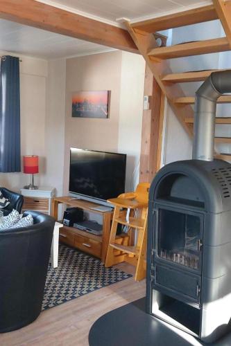 Holiday Home Charmantes Ferienhaus mit Blick auf den Silberse by Interhome in 弗里倫多夫