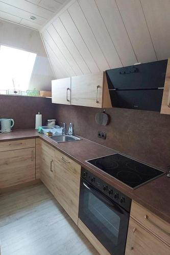 Holiday Home Charmantes Ferienhaus mit Blick auf den Silberse by Interhome in 弗里倫多夫