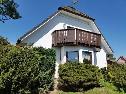 Apartment Strandnahe Ferienwohnung auf der Insel Rügen by Interhome in Glowe, Deutschland