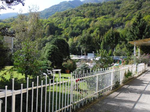 Viesnīcas āriene, L'Ostu del Povr-Om in Pinasca