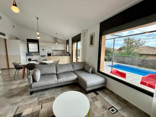 Holiday Home Medes Mar 4 mit Privatem Pool by Interhome