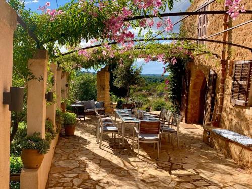 Holiday Home Traumhafte Naturstein-Finca in ruhiger Lage by Interhome