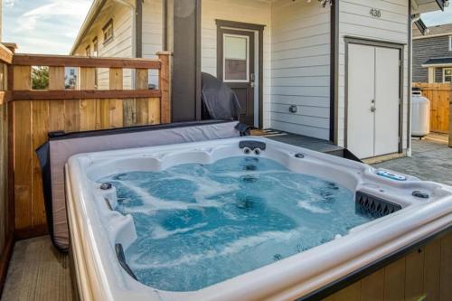 Sunflower Beach Cottage, Ocean Shores