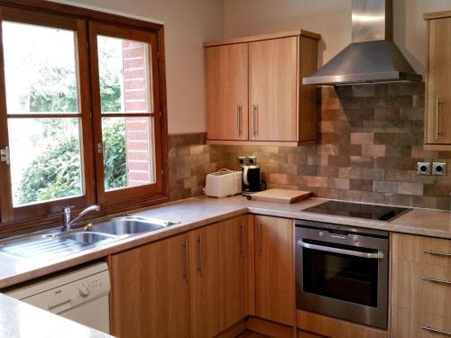 Holiday Home Holiday villa Les Jumeaux Le Touquet - Die Zwillinge Le Touquet by Interhome in Le Touquet