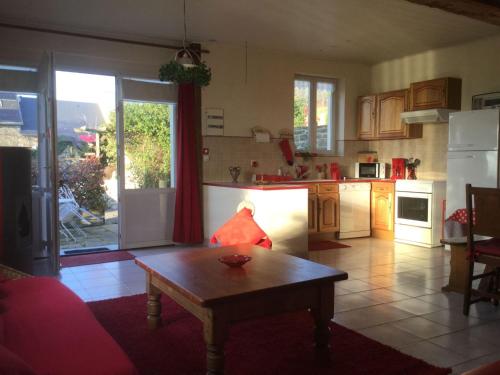 Holiday Home Gemütliches Haus in der Bucht von Mont-Saint-Michel by Interhome (Holiday Home Gemutliches Haus in der Bucht von Mont-Saint-Michel by Interhome) in Saint-James