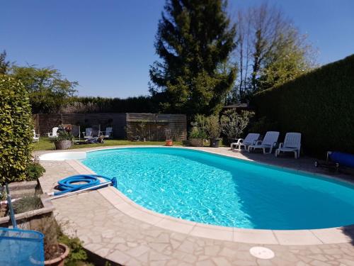 Holiday Home mit Garten- Grill und Terrasse by Interhome in Thury