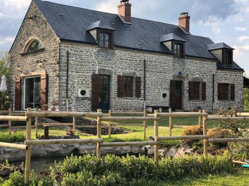 Holiday Home Landhaus mit eingezäuntem Garten by Interhome (Holiday Home Landhaus mit eingezauntem Garten by Interhome) in Saint-Saulge