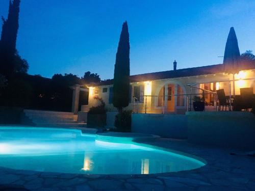Holiday Home Villa La petite Moujonne in Le Lavandou by Interhome