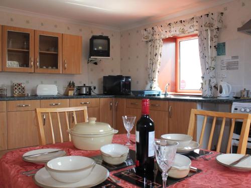 Holiday Home Rustikales Ferienhaus Shiantview by Interhome in Lochs