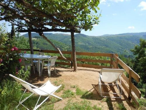 Holiday Home Gîte de Chapelèche Les Châtaigniers für 7 Pers- by Interhome (Holiday Home Gite de Chapeleche Les Chataigniers fur 7 Pers- by Interhome) in Gluiras