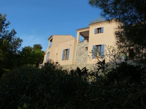 Holiday Home Casa Alimea mit Spa und herrlichem Meerblick by Interhome in Monticello