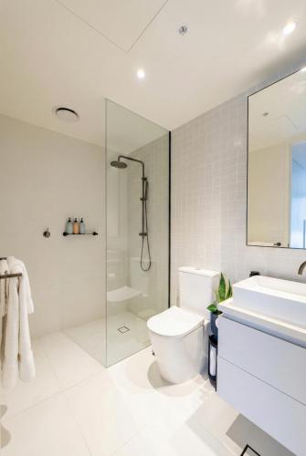 Bathroom, Domain House Executive in South Melbourne