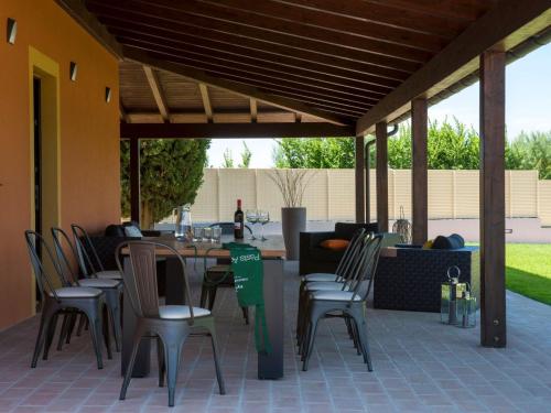 Holiday Home Villa Traiani- Marken Urlaub- privater Pool by Interhome in Piagge