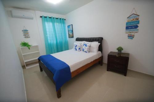 franchecis hostal cerca del mar – khách sạn tại Mar De Sol
