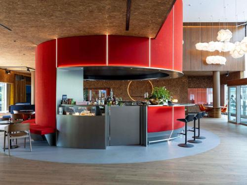 Bar/lounge, Novotel Zurich City-West Hotel in Zürich